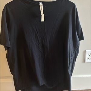 lululemon athletica Black Short Sleeve Tee
